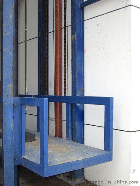 黑龙江黑河设备2吨升降货梯